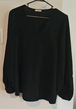 Jodifil Top Womens Sz Med Black Balloon Sleeves Pullover Vneck Stretch 100% Poly